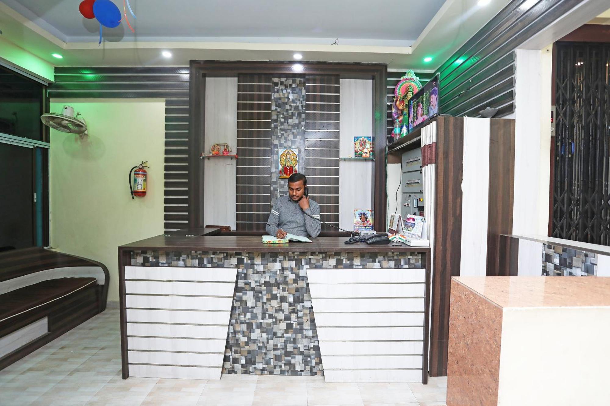 Oyo 26152 Hotel Aarush Digha  Buitenkant foto